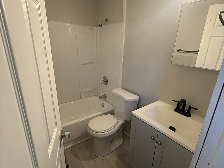 3733 Oregon Ave #1F — Photo 3