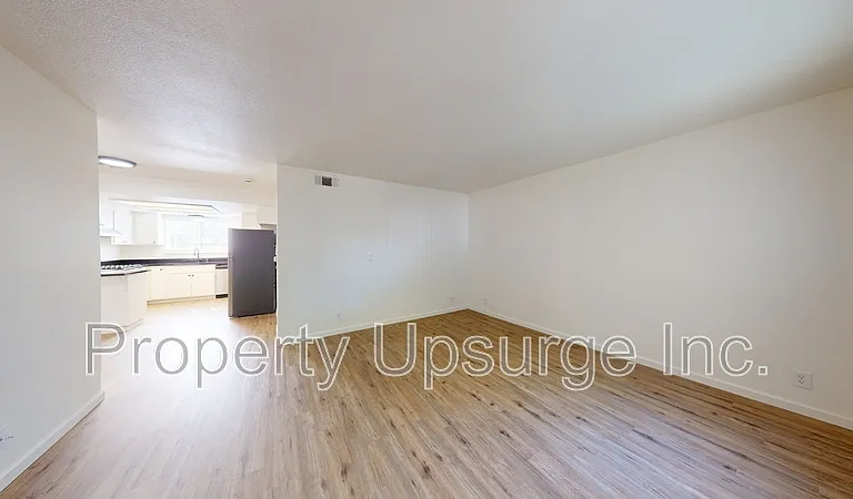 1450 Victor Ave #B — Photo 3