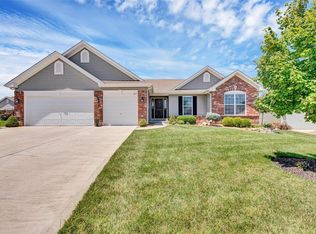 417 Shady River Dr, Saint Paul, MO 63366