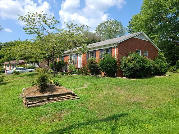 2nd image of 517 Sadie Dr