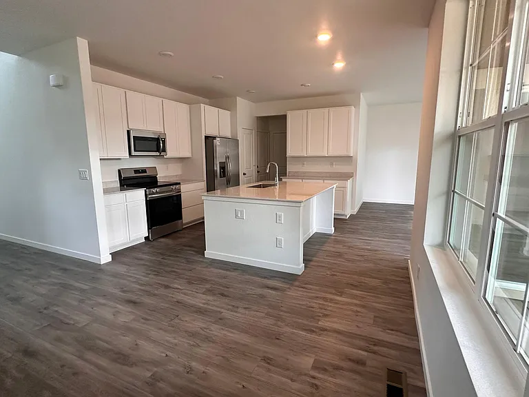 9011 Winding Glen Ln — Photo 15