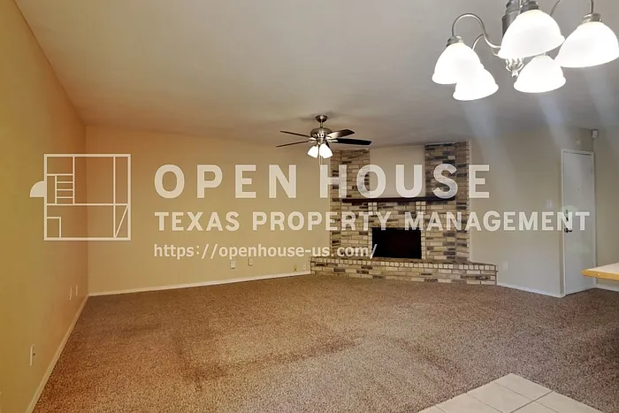 3 bed, 2.0 bath, 1631 sqft, $2,020 — Photo 4