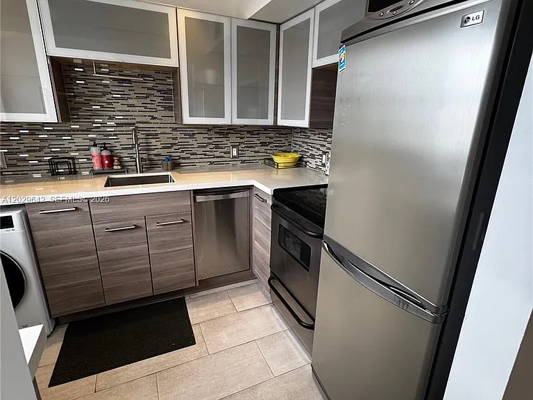 1617 Jefferson Ave #Penthouse 3 — Photo 2