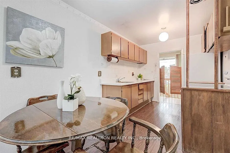 5 bed, $3,950 — Photo 3