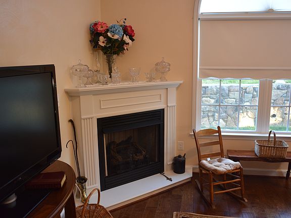 Family Room Firepace