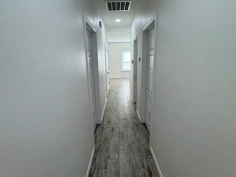 2116 E Valley Cir #A — Photo 6