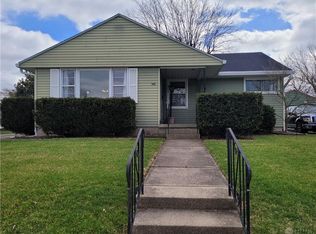 566 Lewis Dr, Fairborn, OH 45324