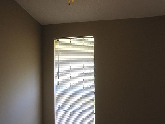 4th image of 12402 Autumn Vista St APT A