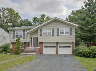 5-11 2nd St, Fair Lawn, NJ 07410