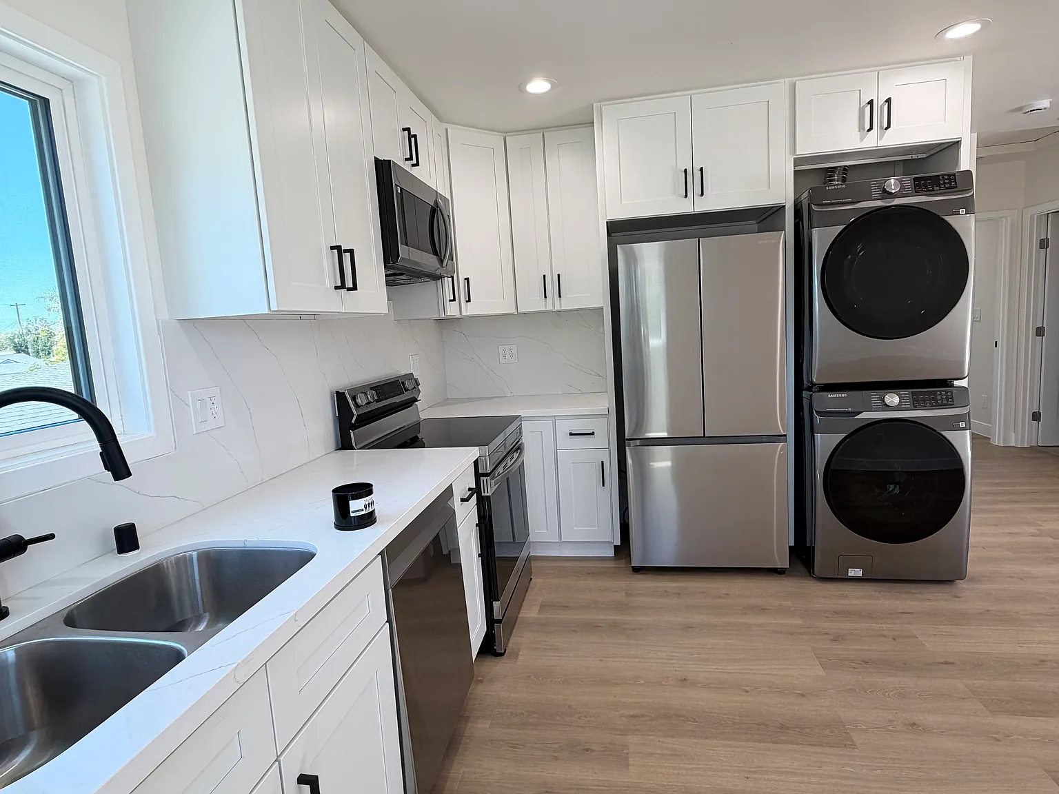 2 bed, 800 sqft, $2,850 — Photo 4