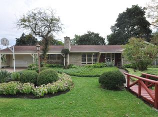 11581 W Birchwood Ln, Franklin, WI 53132