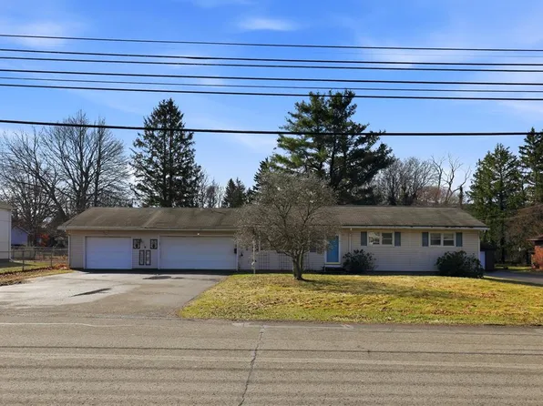 915 W Lockhart St, Sayre, PA 18840