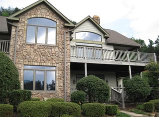 2689 Memorial Hwy, Lake Lure, NC 28746