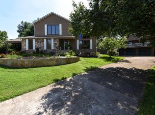 522 Sherwood Dr, Maryville, TN 37801