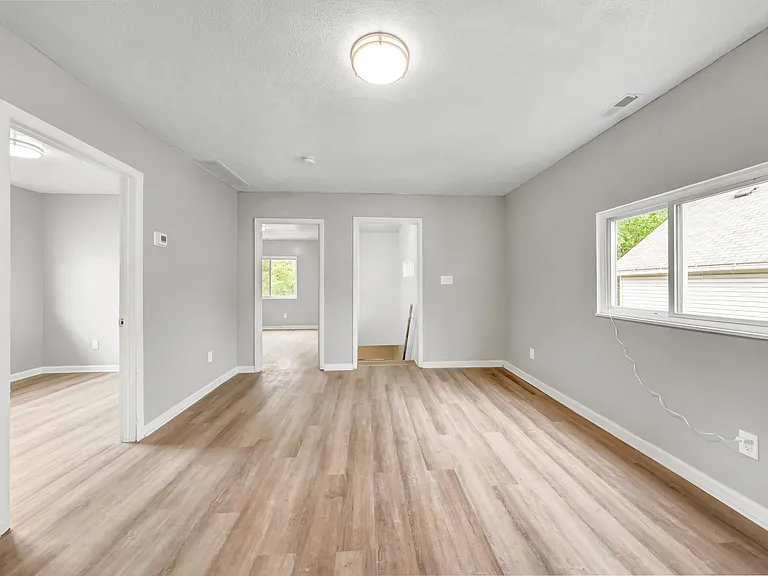 3449 Wade Ave #U — Photo 4