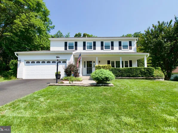 4282 Berwick Pl, Woodbridge, VA 22192