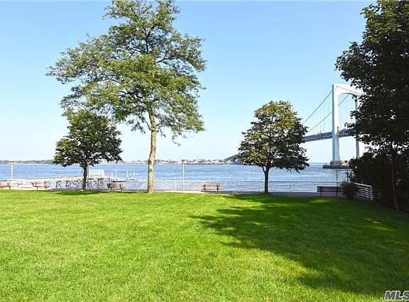 2nd image of 16625 Powells Cove Blvd APT 11M