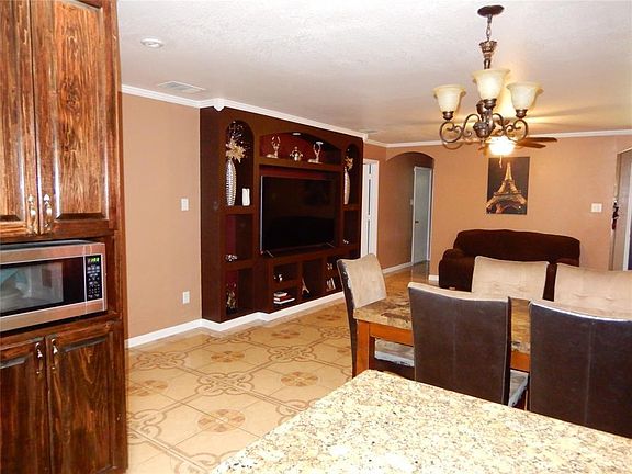 2nd image of 13050 Gatton Park Dr
