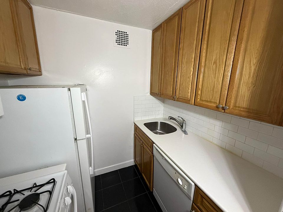 1st image of 83-33 118th St #4C