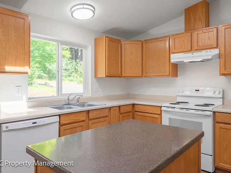 76848 London Rd — Photo 11