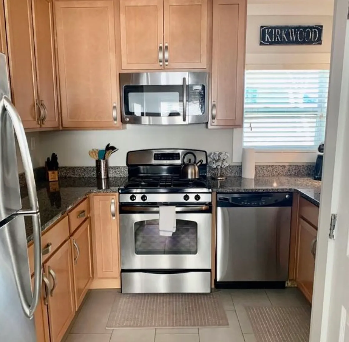 1 bed, 825 sqft, $1,725 — Photo 4