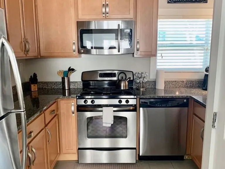 69 Norwood Ave #B — Photo 4