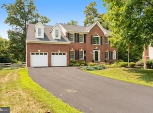 46930 Fairhills Ct, Sterling, VA 20165