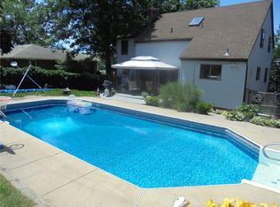 6 Roma St, Sayreville, NJ 08872