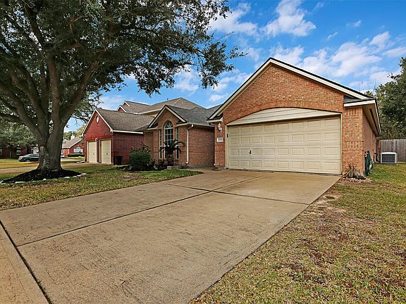 3rd image of 20514 Westfield Estates Dr