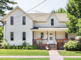 703 Park Ave, Sycamore, IL 60178