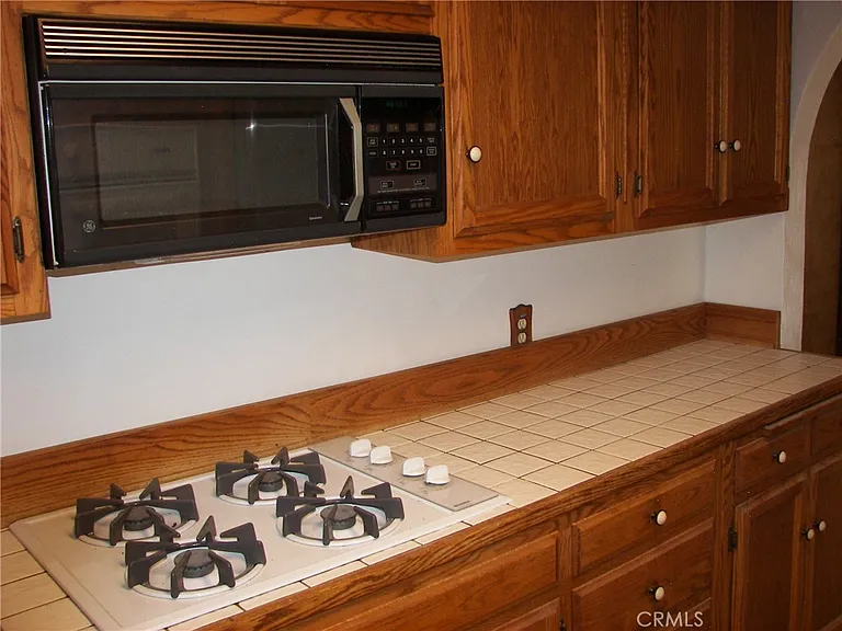 21636 Sawpit Canyon Rd — Photo 39