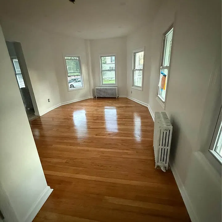 23 Lark St
