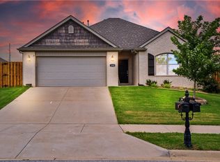 1000 Tulip St, Centerton, AR 72719