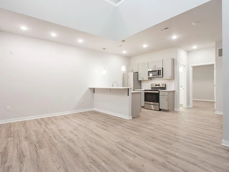 1143 N 3rd Street — Photo 5