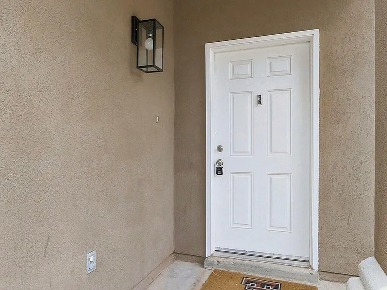 14469 Jacinto Ramos Ave #14469 — Photo 4