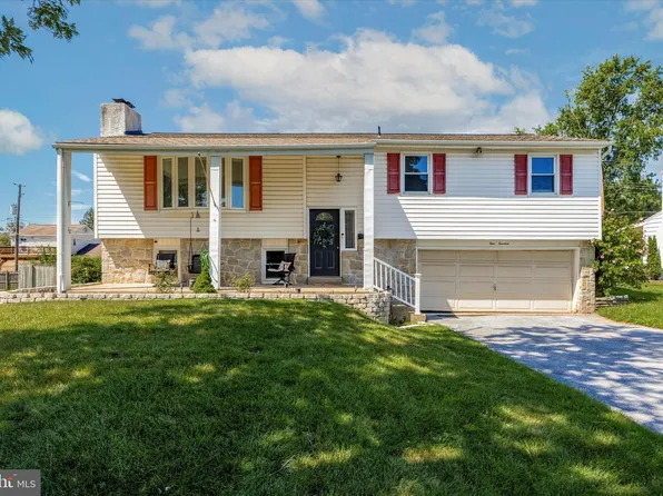 414 Laurelwood Dr, Douglassville, PA 19518