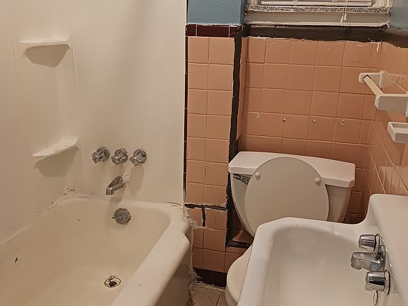 4th image of 1227 W Westmoreland St #3