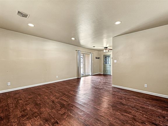 5th image of 809 W Kelley St