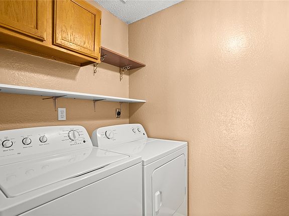 3rd image of 1134 Orchard Park Cir #1134