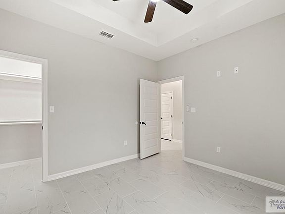 2nd image of 1521 Calle Espacio