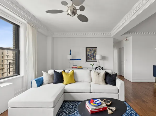 215 West 91st Street 111 image 3 of 9