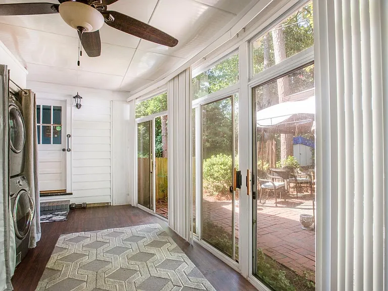 300 Pinecrest Dr — Photo 15
