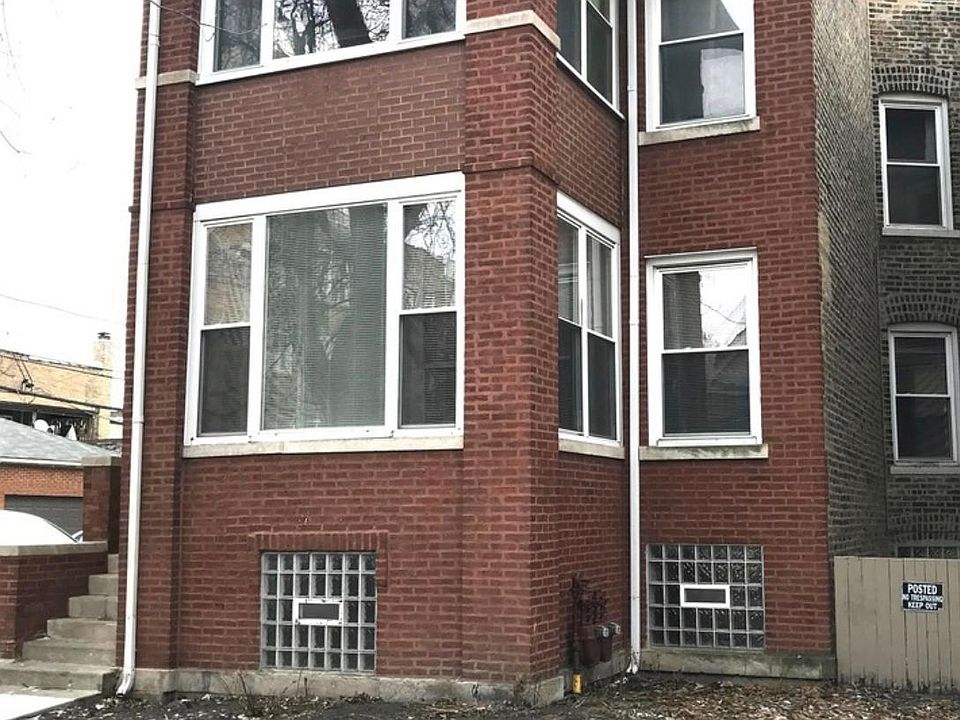 1st image of 3073 N Avers Ave #2