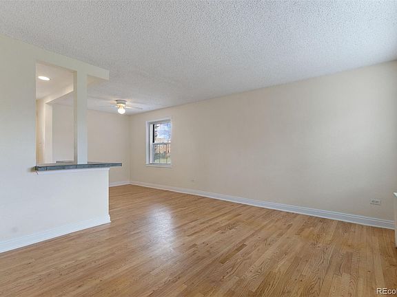 3rd image of 2829 Jasmine St