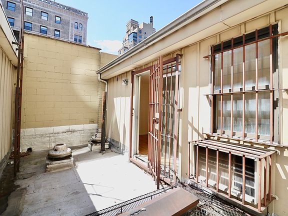 5th image of 286 W End Ave APT 4a