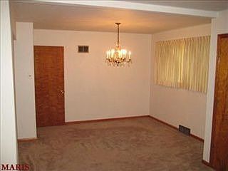 3rd image of 11609 Norgate Dr