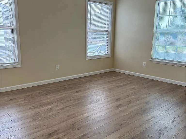 4642 Cheryl Dr — Photo 4