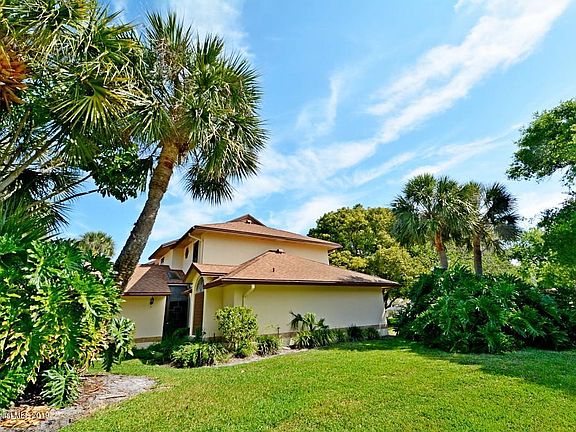 3rd image of 2965 Clearlake Dr Unit 6