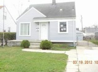 819 Cloverlawn Blvd, Lincoln Park, MI 48146