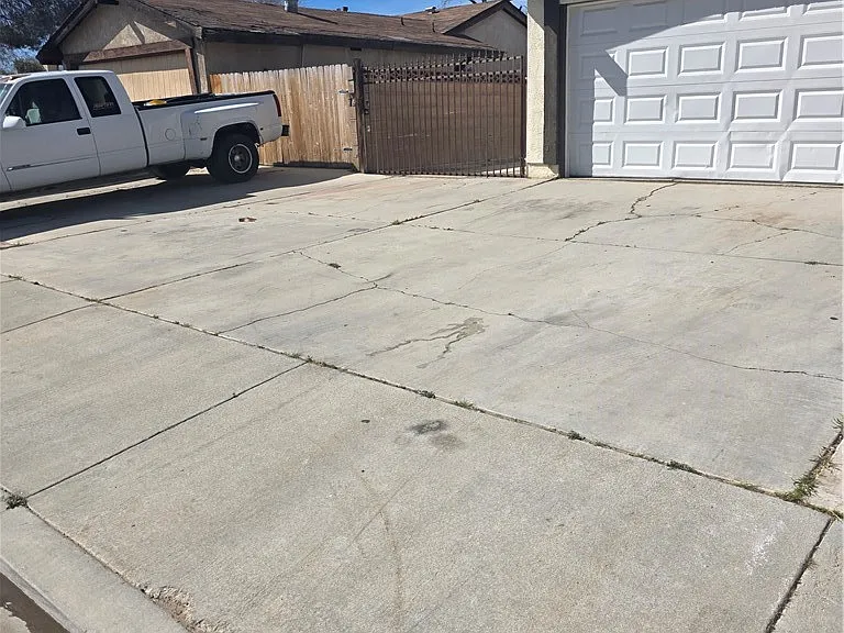 44283 Raysack Ave — Photo 2